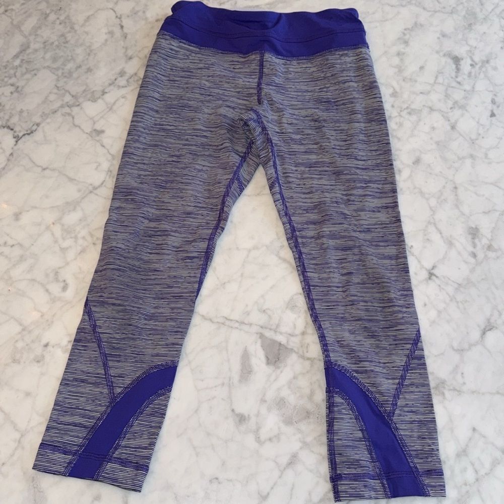 LULULEMON PURPLE STRIPE CROP 4 - Picture 3 of 8